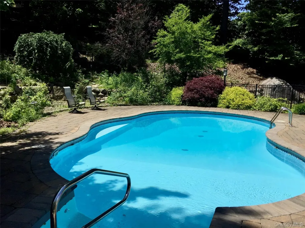 12 Johnson Drive Stony Point NY 10980