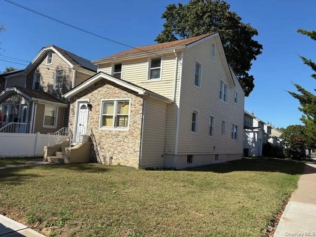 191-47 114th Drive Saint Albans NY 11412