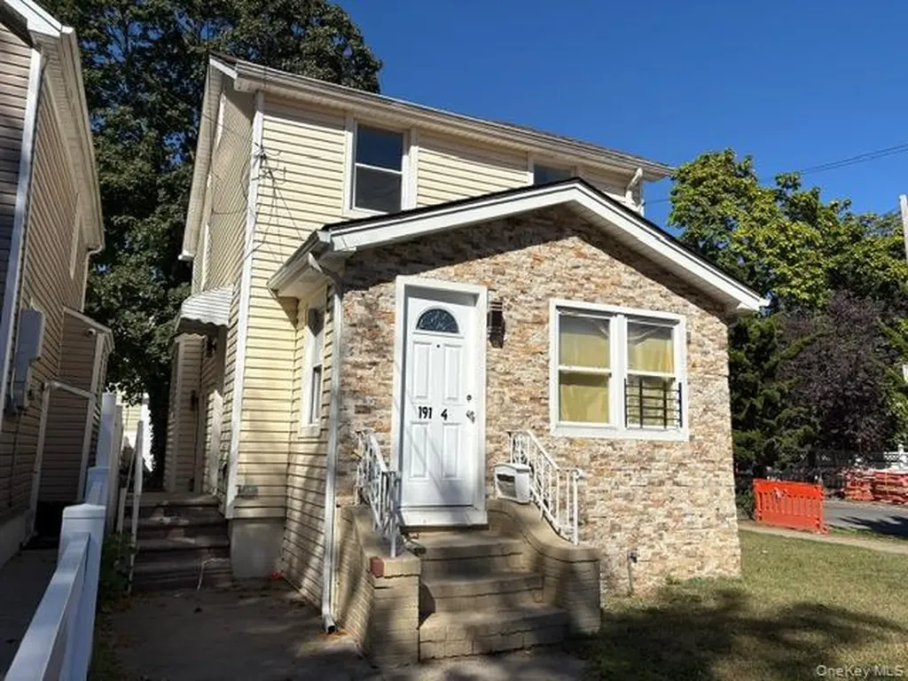 191-47 114th Drive Saint Albans NY 11412