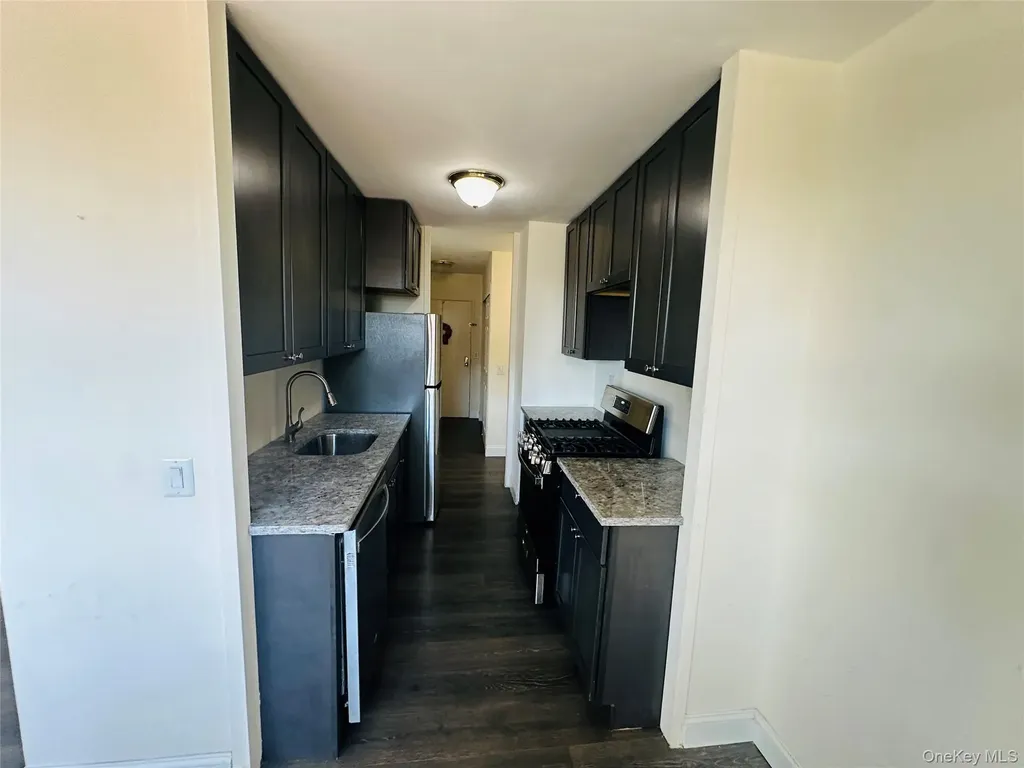880 Boynton Avenue Bronx NY 10473