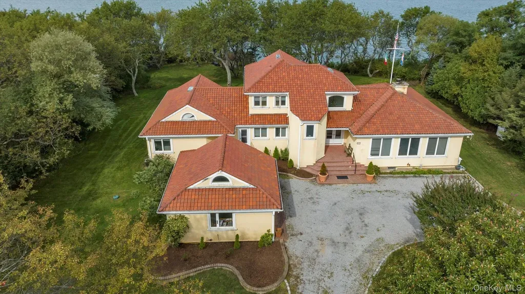 3400 Dignans Road Cutchogue NY 11935