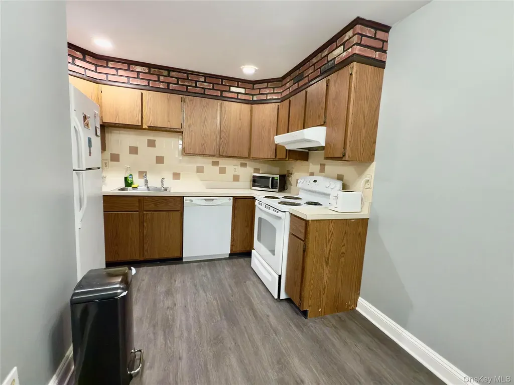 2 Coll Hollow Road Poughkeepsie NY 12601