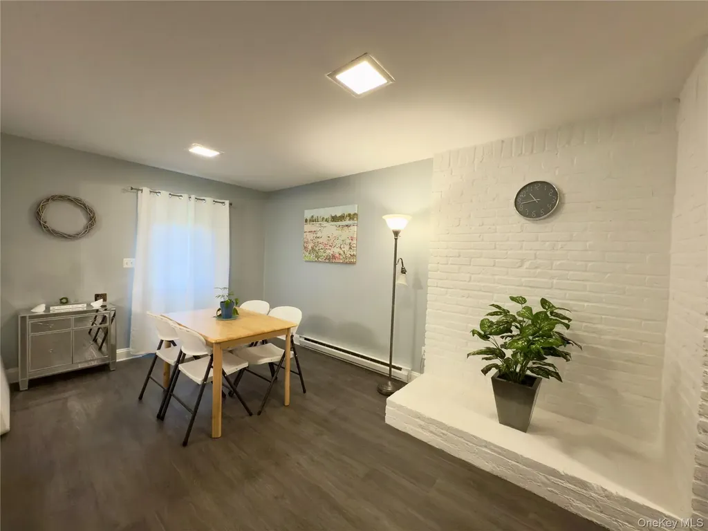 2 Coll Hollow Road Poughkeepsie NY 12601