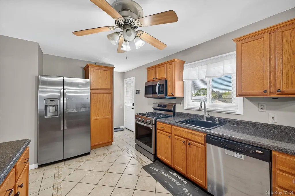 7 Manhattan Avenue Middletown NY 10940