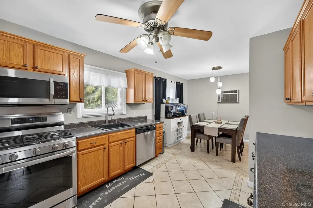 7 Manhattan Avenue Middletown NY 10940