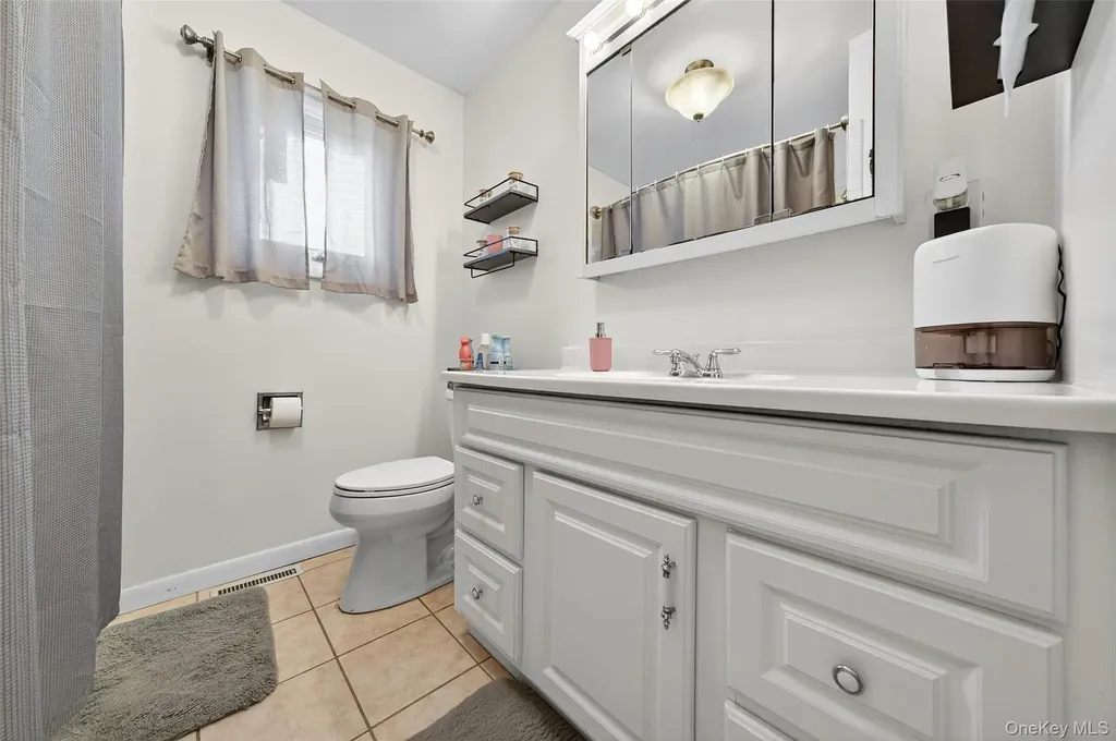 7 Manhattan Avenue Middletown NY 10940