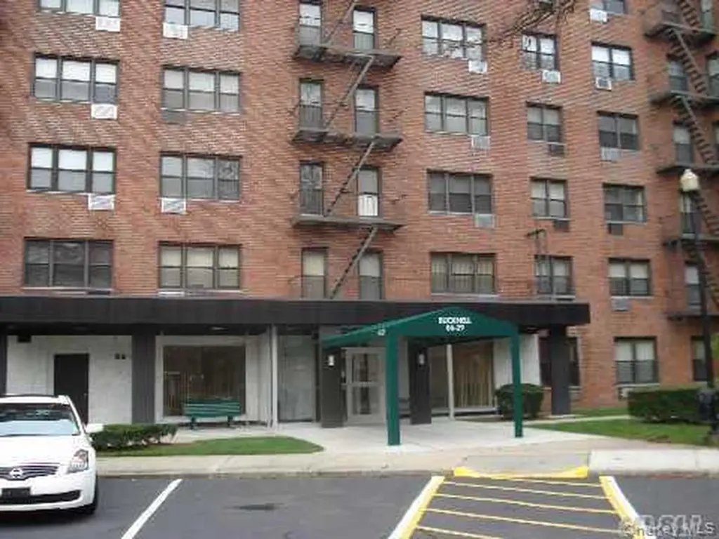 86-29 155 Avenue Howard Beach NY 11414