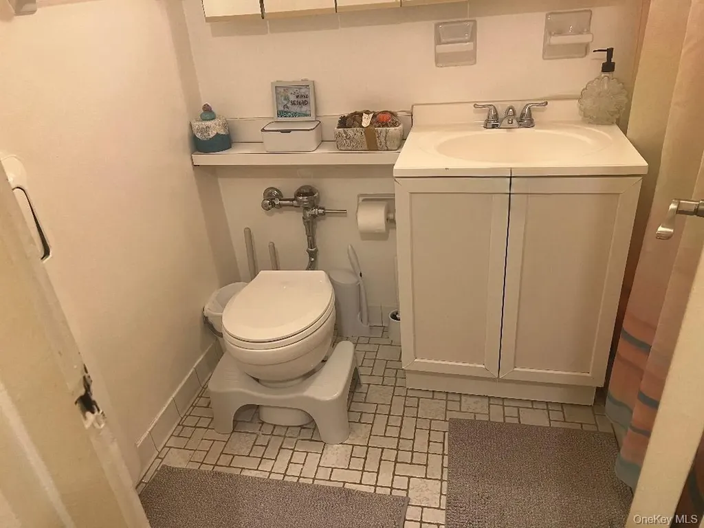 86-29 155 Avenue Howard Beach NY 11414