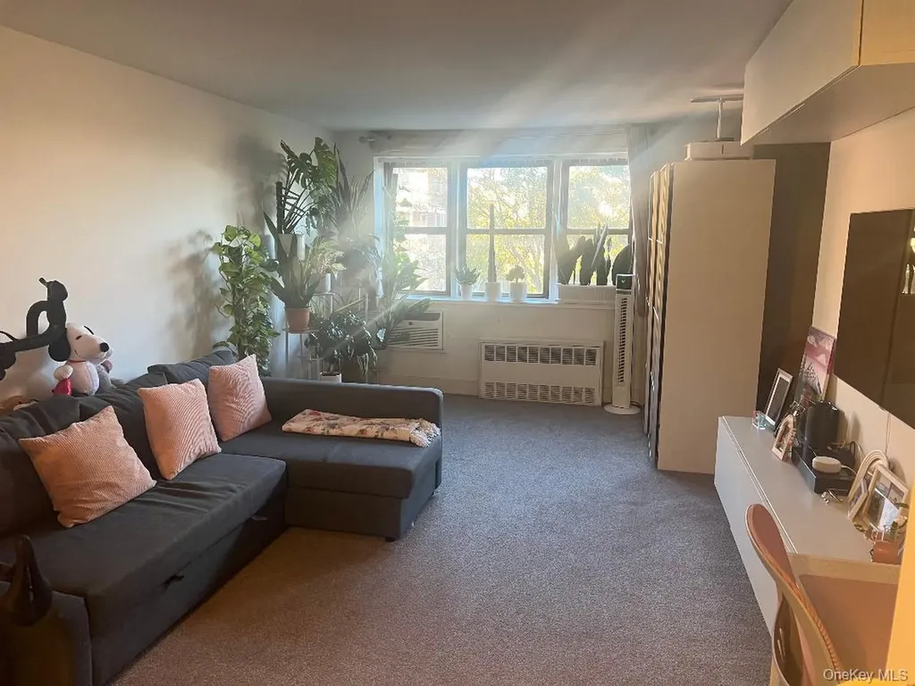 86-29 155 Avenue Howard Beach NY 11414