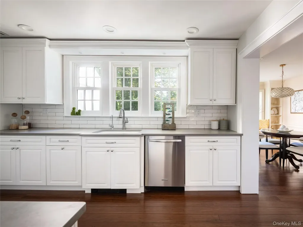 50 Eakins Road Manhasset NY 11030