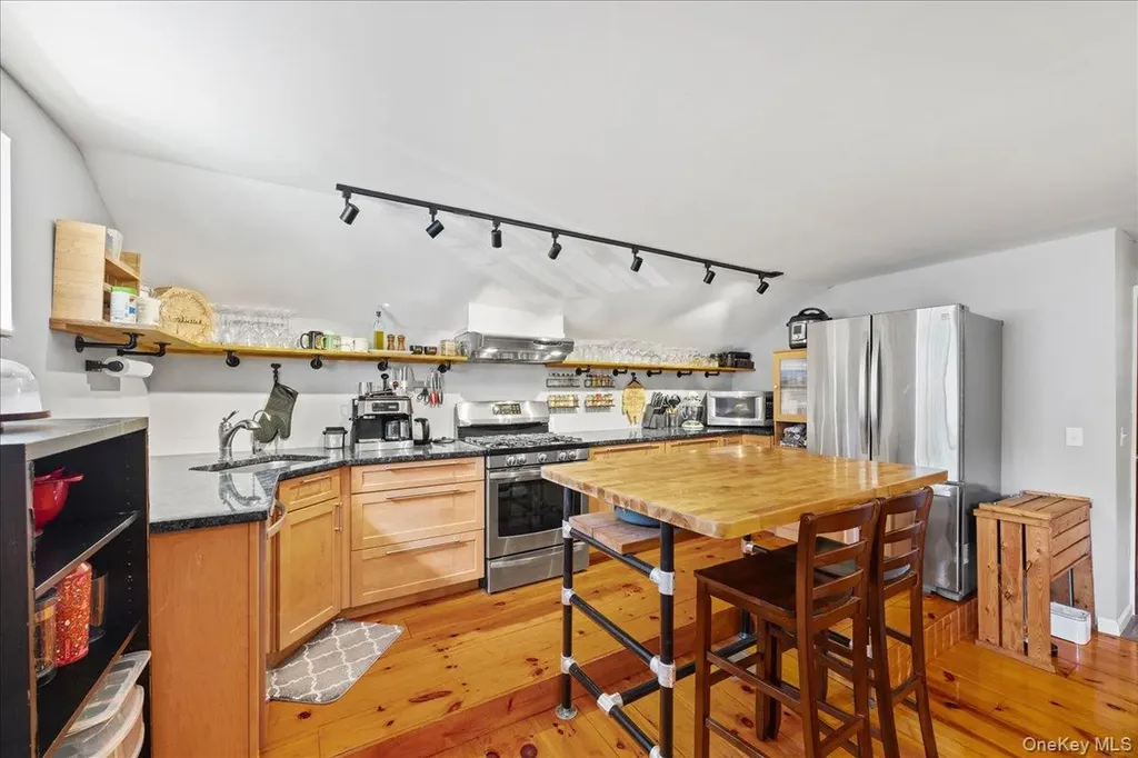 1-3 Amdurer Road Westtown NY 10998