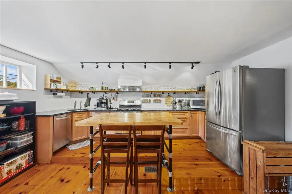 1-3 Amdurer Road Westtown NY 10998