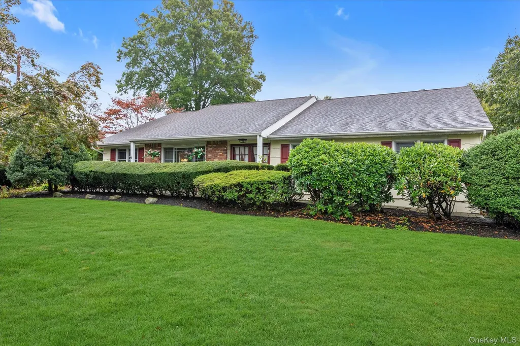202 Cedar Road East Northport NY 11731