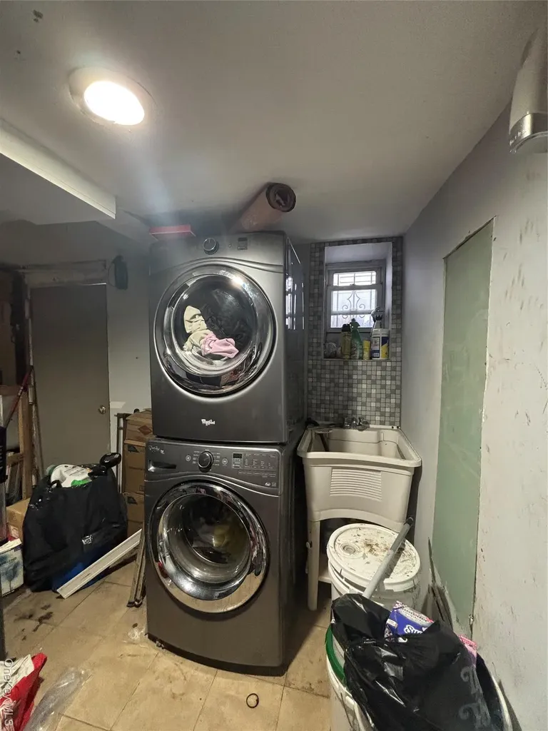 3672 Barnes Avenue Bronx NY 10467