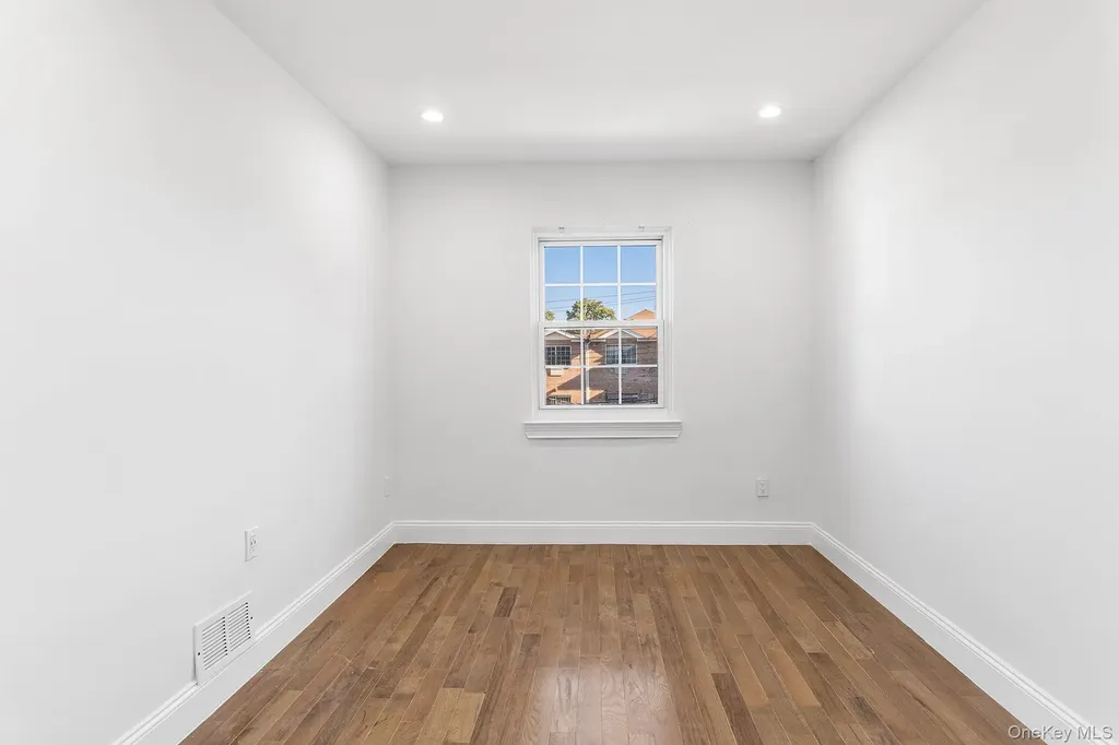 836 E 221st Street Bronx NY 10467