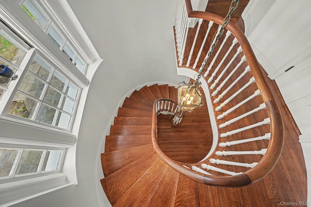 2 Park Drive S Rye NY 10580