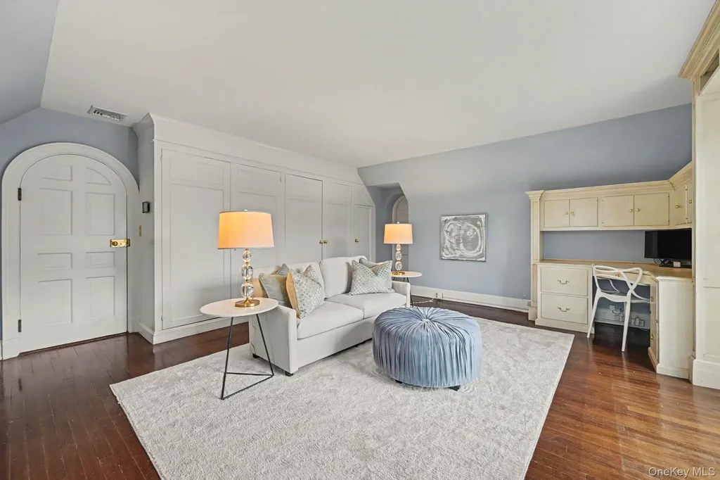 2 Park Drive S Rye NY 10580