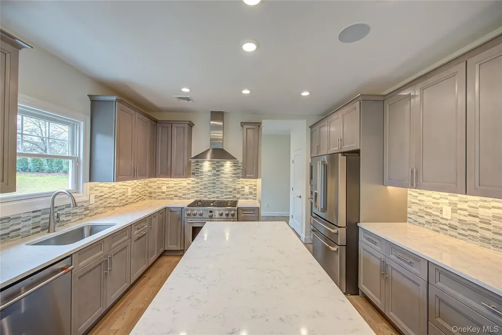 176 Southern Boulevard Nesconset NY 11767