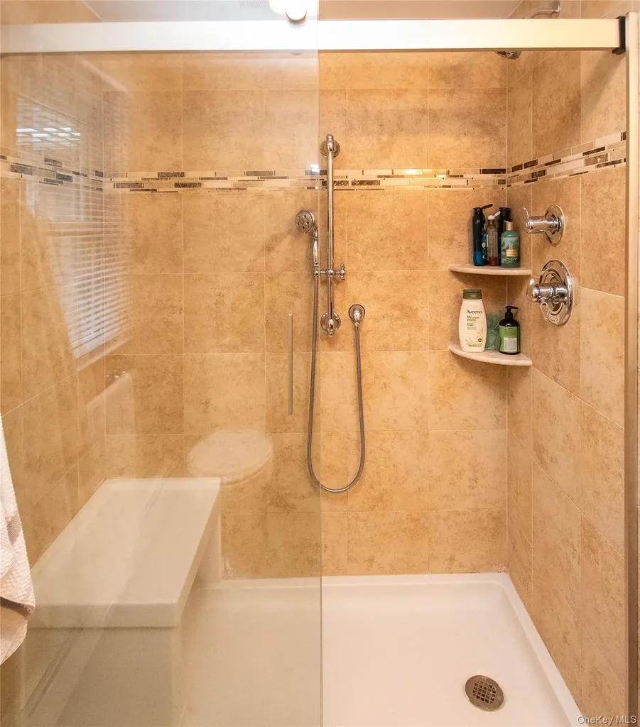 12 Provost Drive New Windsor NY 12553