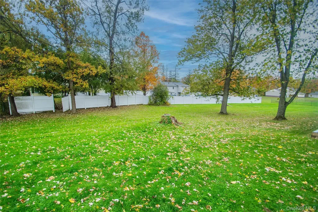 12 Provost Drive New Windsor NY 12553
