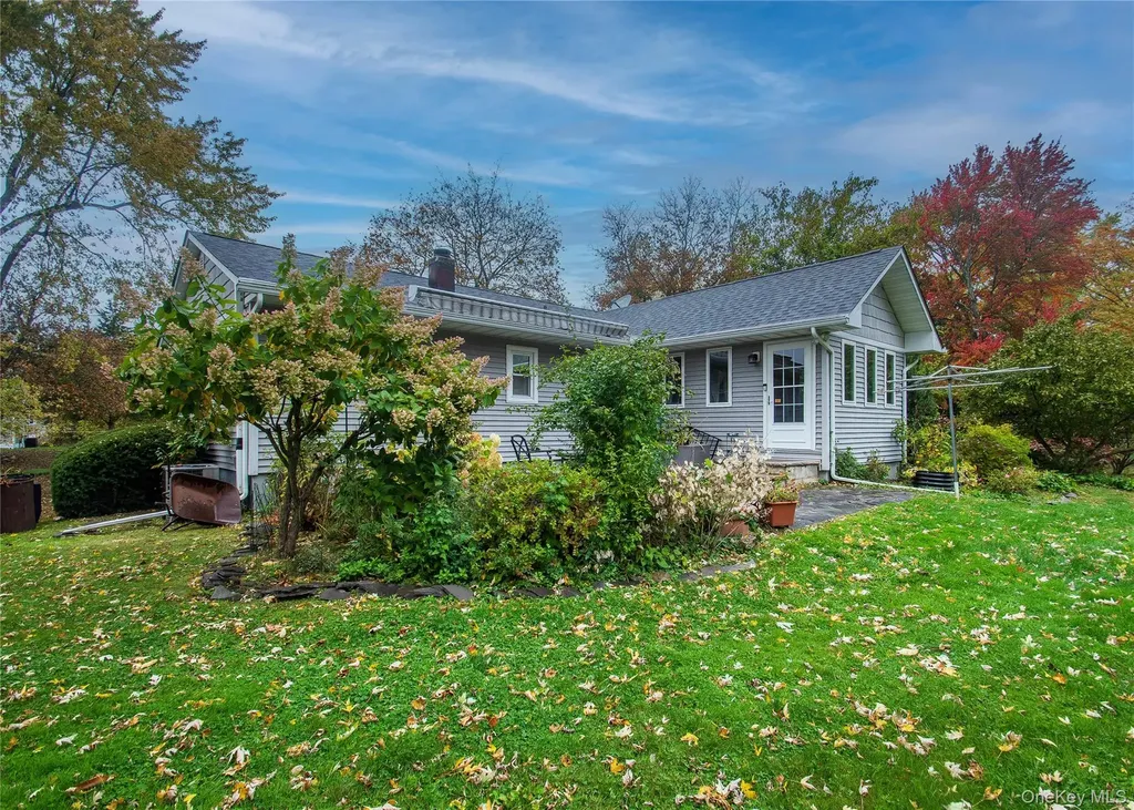 12 Provost Drive New Windsor NY 12553