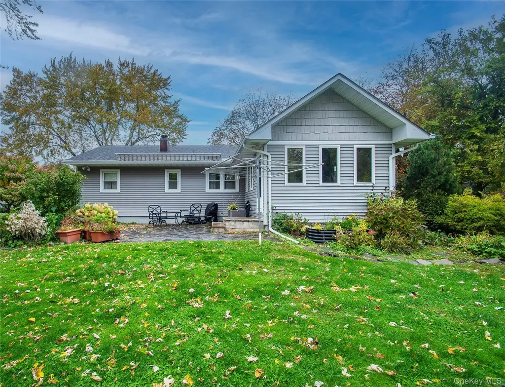 12 Provost Drive New Windsor NY 12553