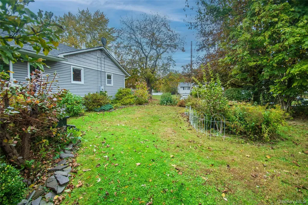 12 Provost Drive New Windsor NY 12553