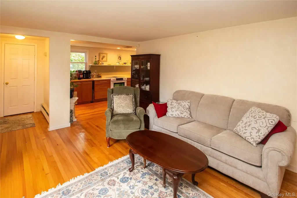 12 Provost Drive New Windsor NY 12553