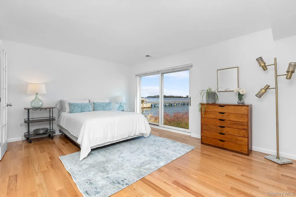 8 Deepwater Way Bronx NY 10464