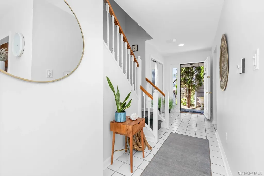 8 Deepwater Way Bronx NY 10464