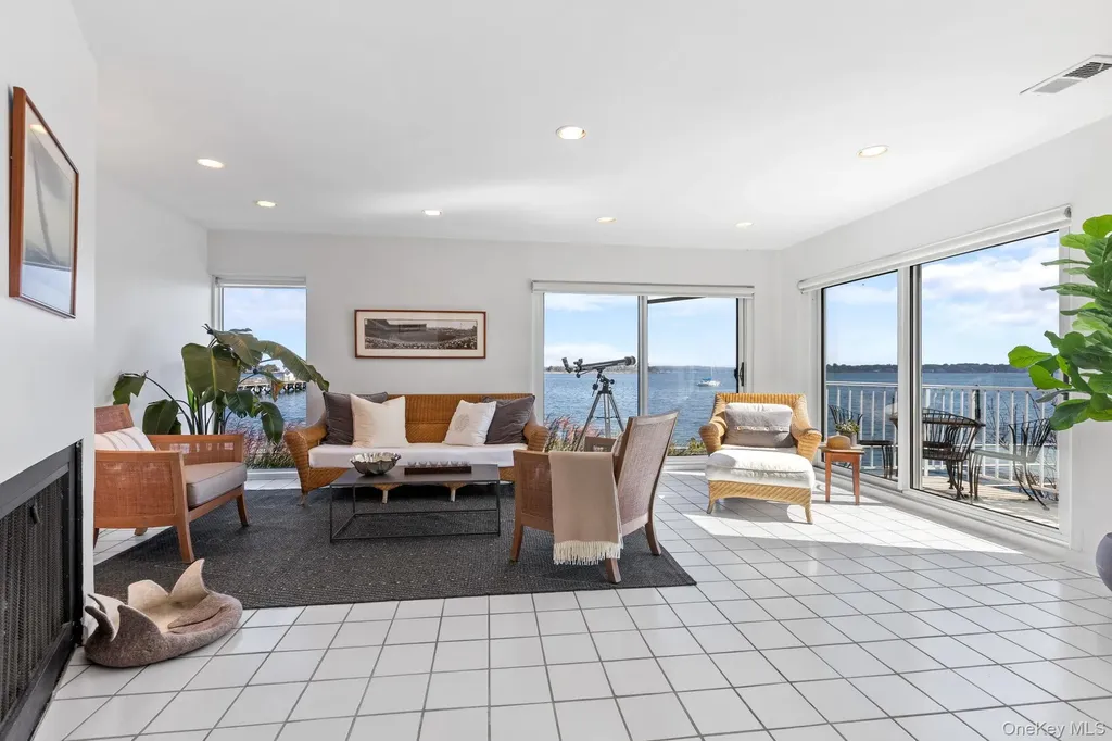 8 Deepwater Way Bronx NY 10464