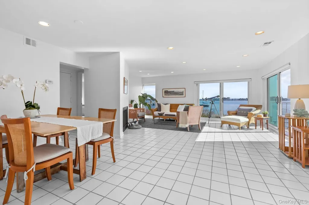 8 Deepwater Way Bronx NY 10464