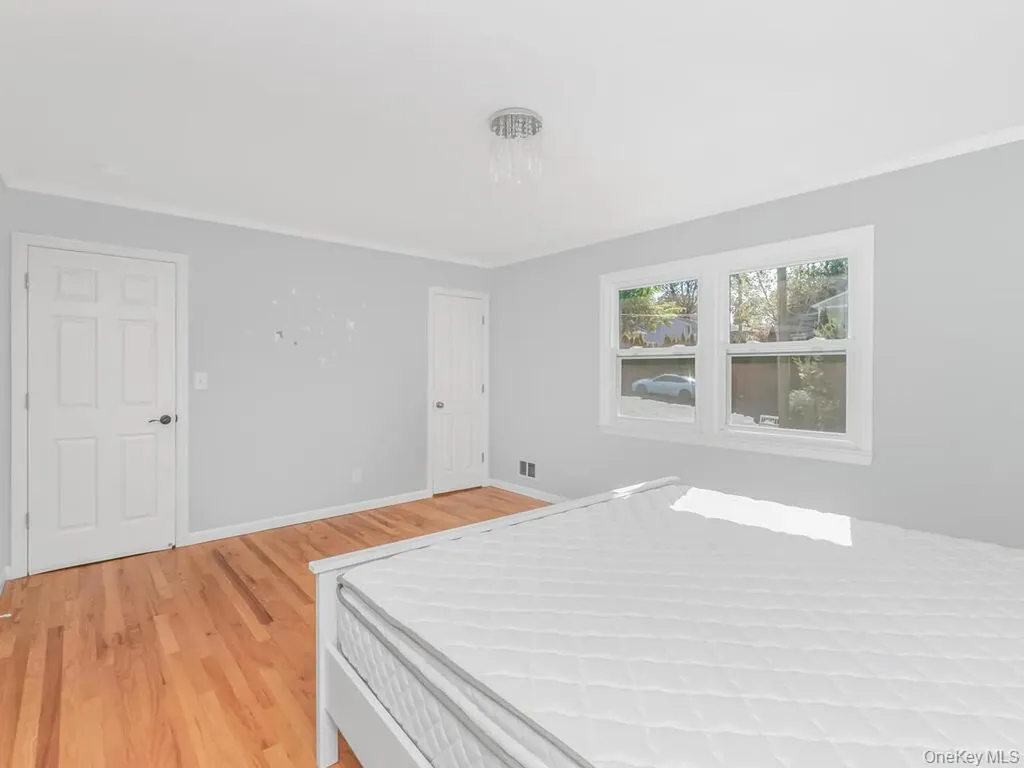 25 Midway Road White Plains NY 10607