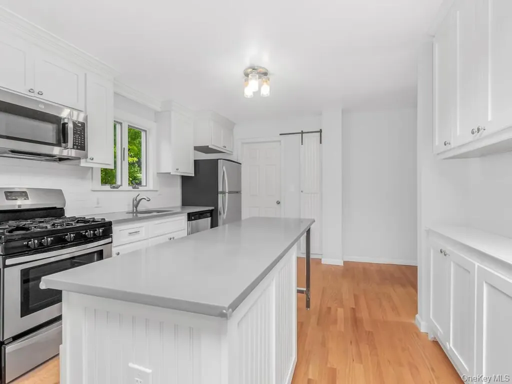 25 Midway Road White Plains NY 10607