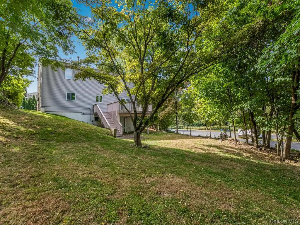 25 Midway Road White Plains NY 10607