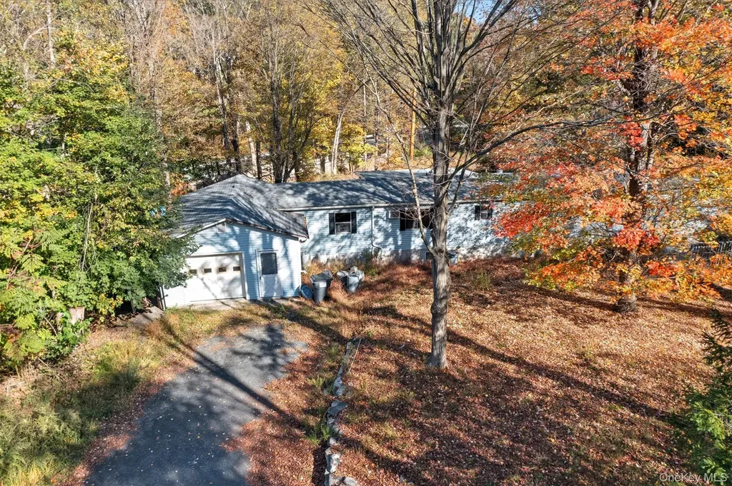 215 Old Rt-32 Highland Mills NY 10930