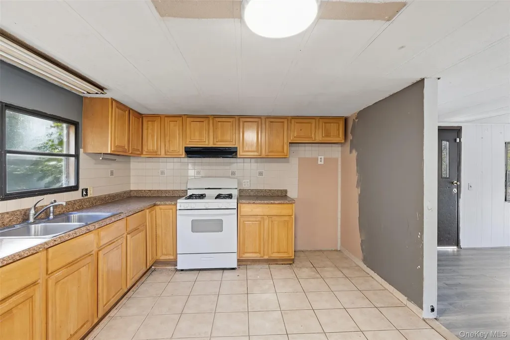 215 Old Rt-32 Highland Mills NY 10930
