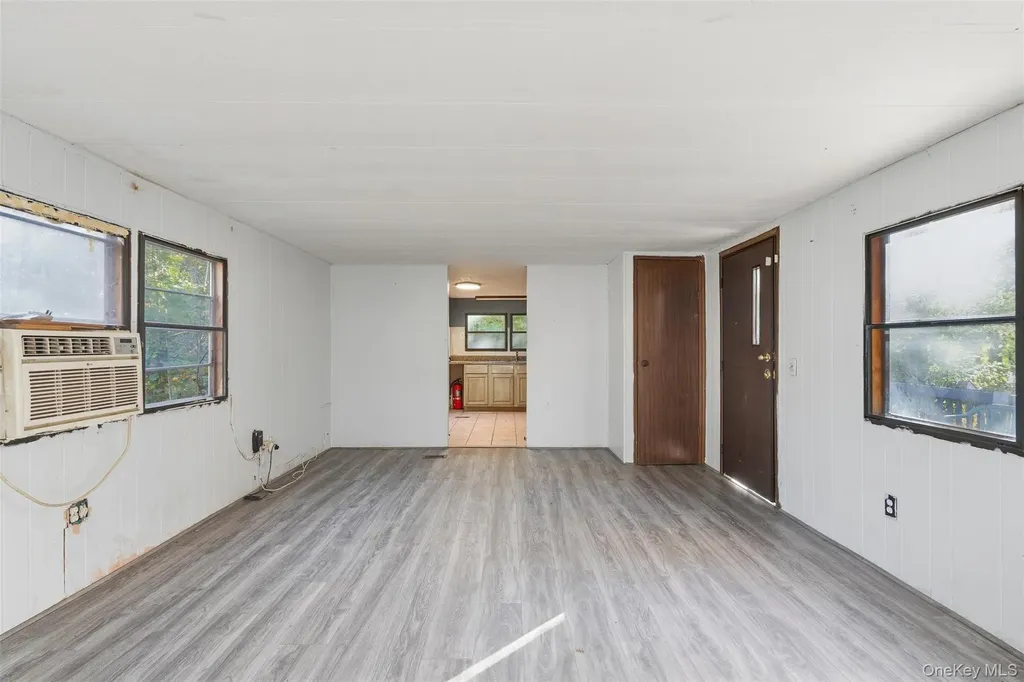 215 Old Rt-32 Highland Mills NY 10930