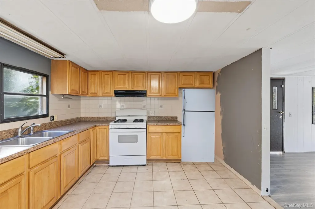 215 Old Rt-32 Highland Mills NY 10930