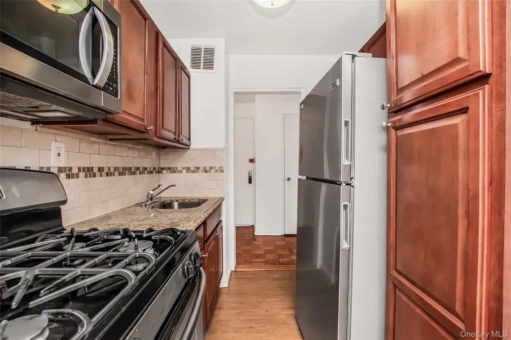 3131 Grand Concourse Bronx NY 10468