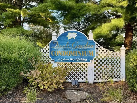 45 Tivoli Gardens Tivoli NY 12583
