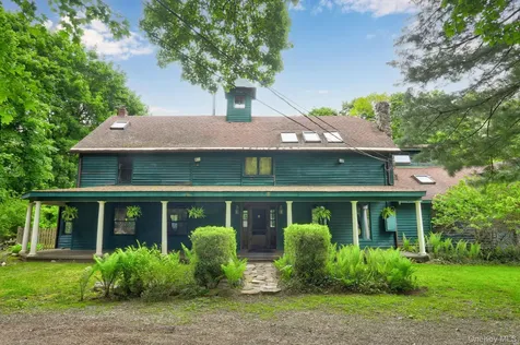 1780 Strawberry Road Mohegan Lake NY 10547