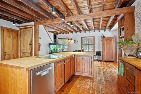 1780 Strawberry Road Mohegan Lake NY 10547