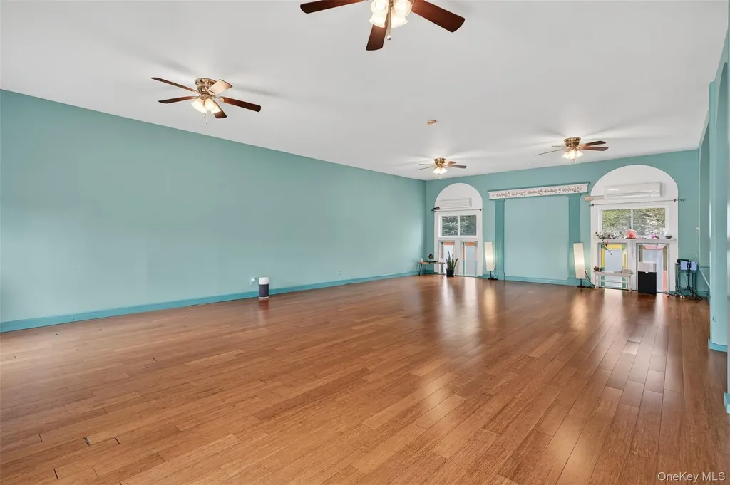 3588 Main Street Stone Ridge NY 12484