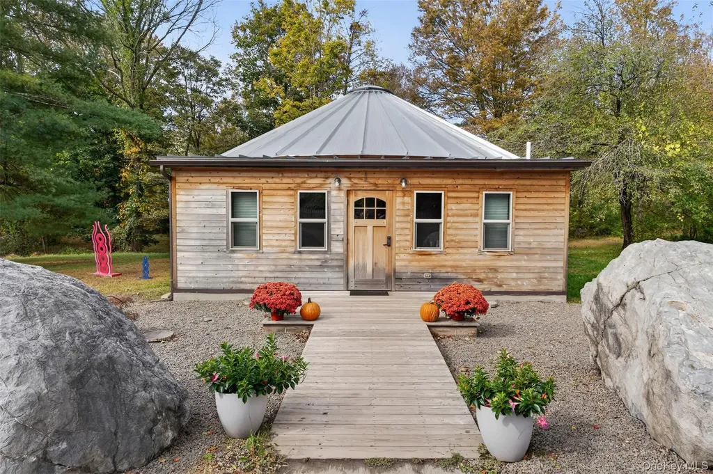 3588 Main Street Stone Ridge NY 12484