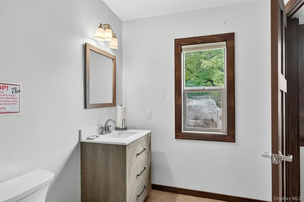 3588 Main Street Stone Ridge NY 12484