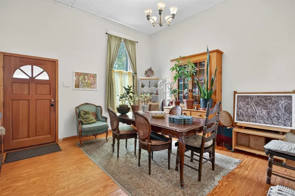 3588 Main Street Stone Ridge NY 12484