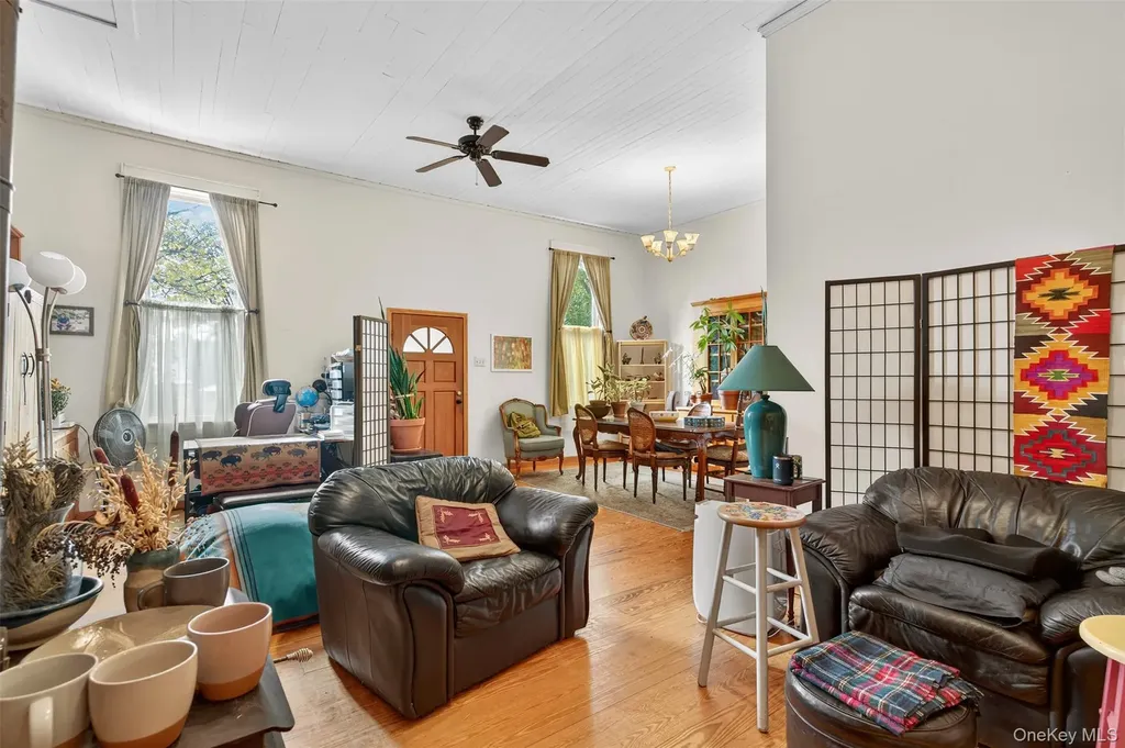 3588 Main Street Stone Ridge NY 12484