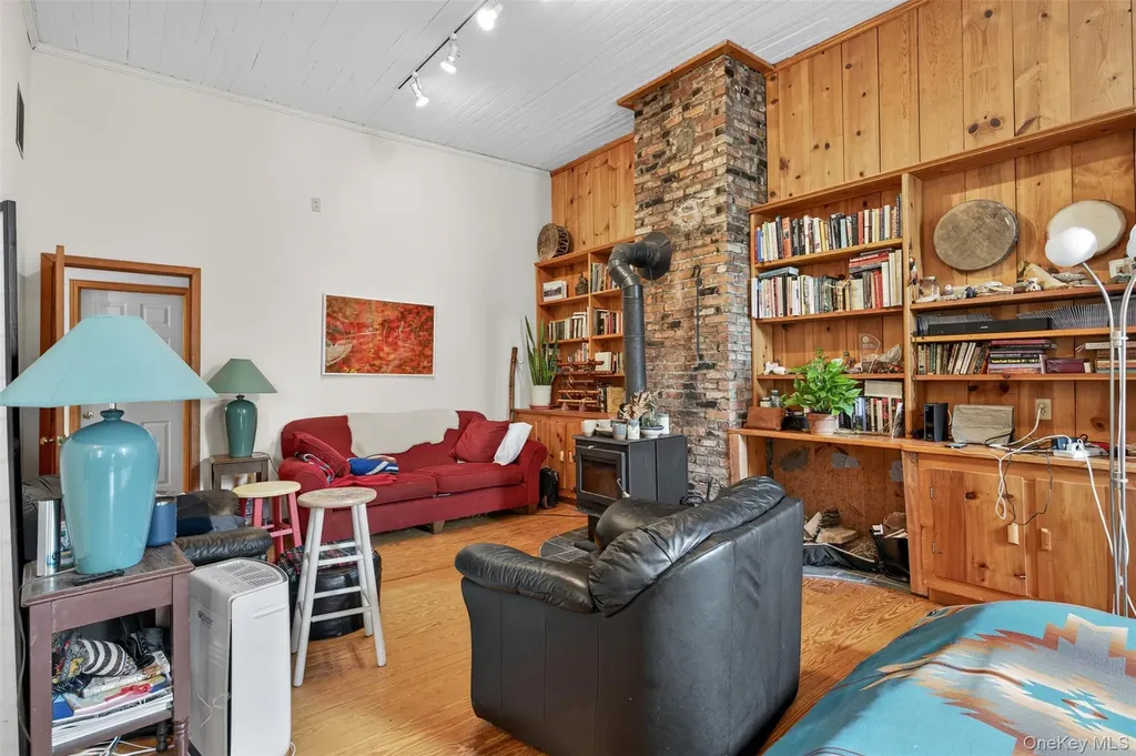 3588 Main Street Stone Ridge NY 12484