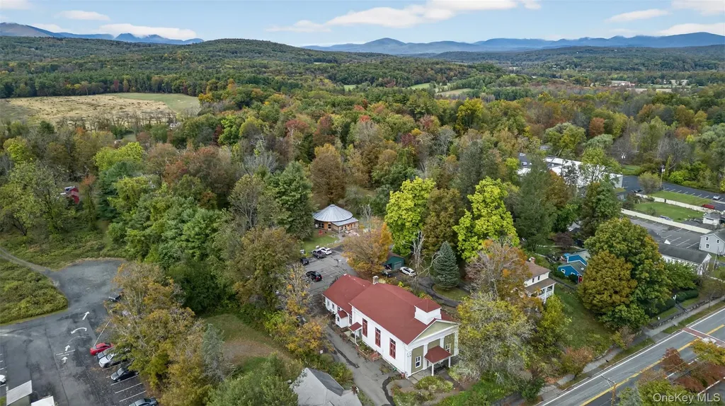 3588 Main Street Stone Ridge NY 12484